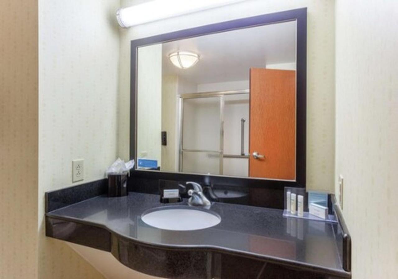 Hampton Inn Richmond - South Eksteriør billede